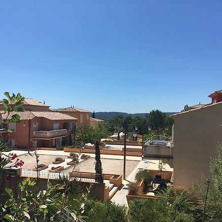 Appartement Dans Residence - Le Domaine De Camiole Callian  Buitenkant foto