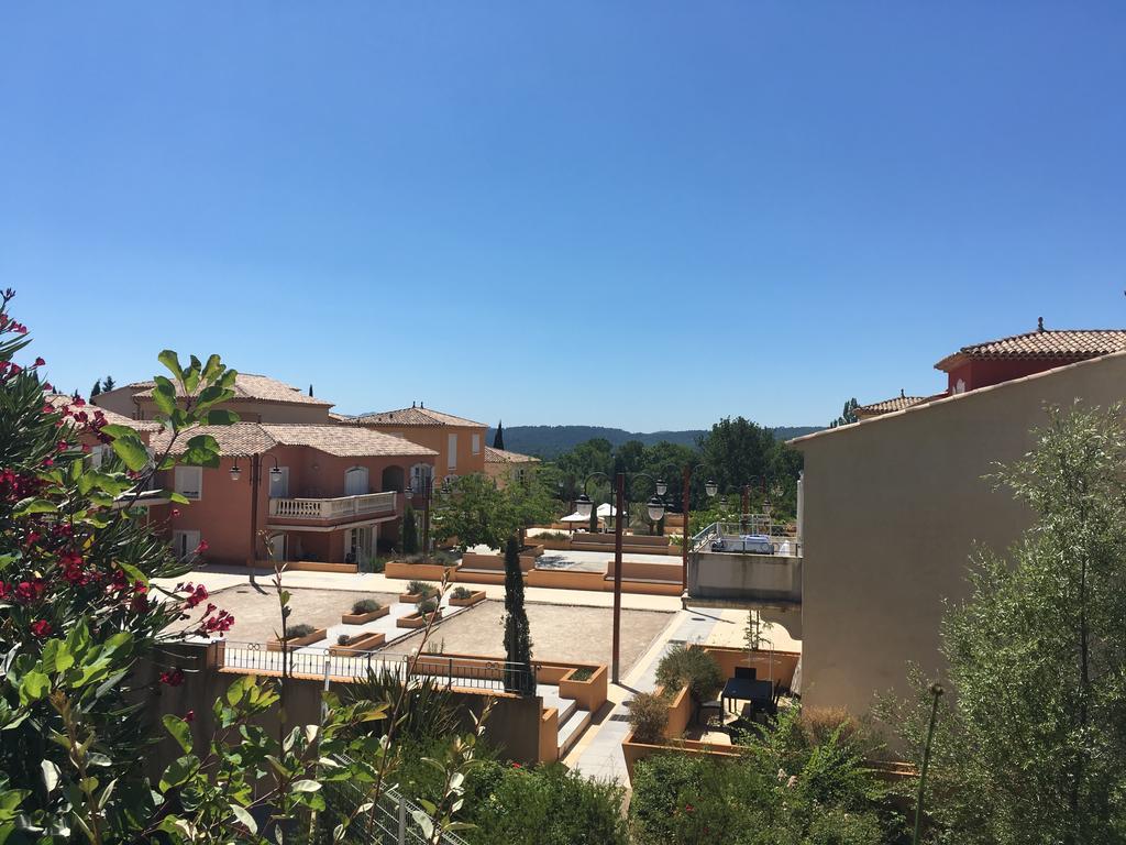 Appartement Dans Residence - Le Domaine De Camiole Callian  Buitenkant foto